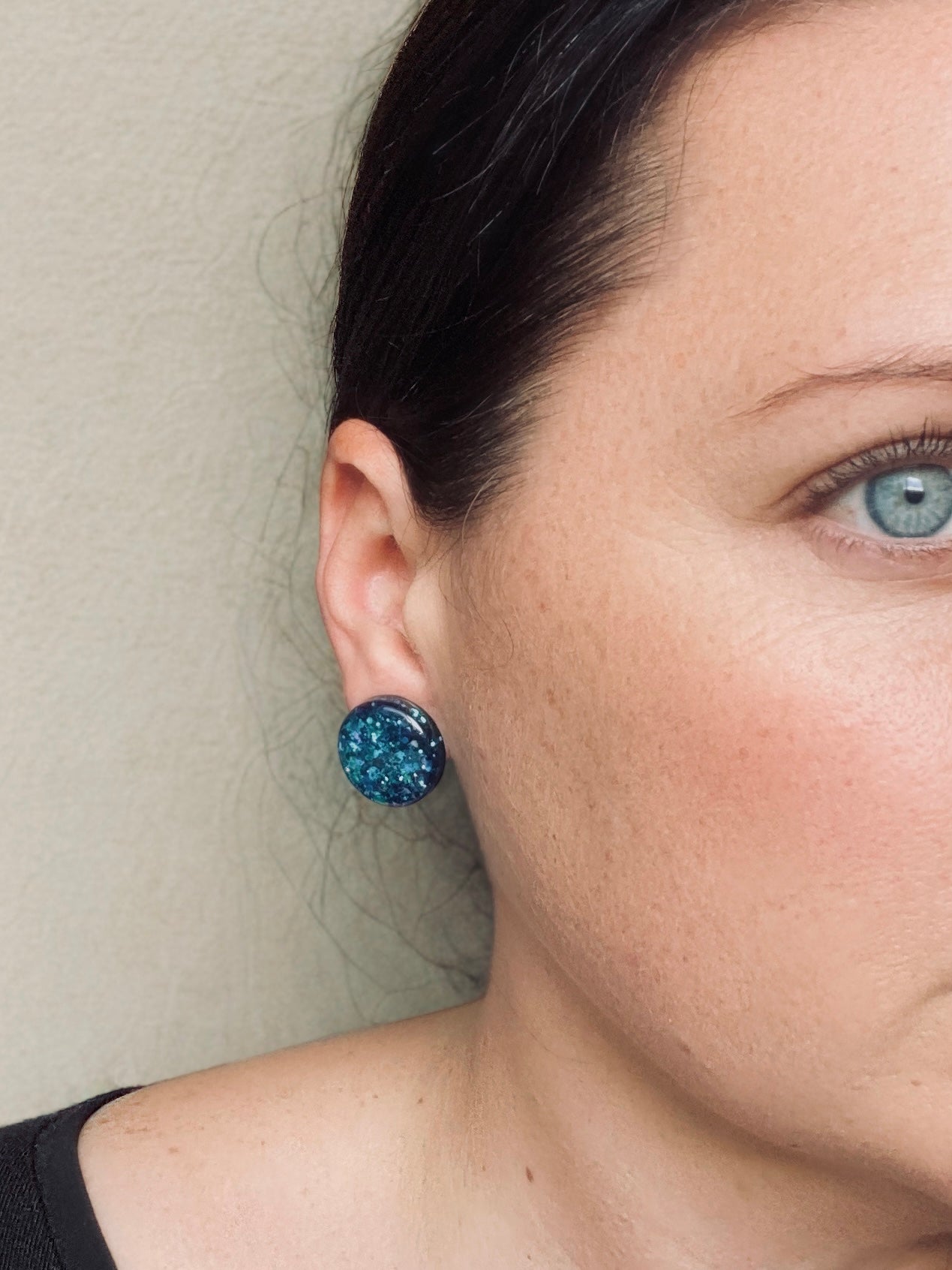 ICE BLUE STUDS