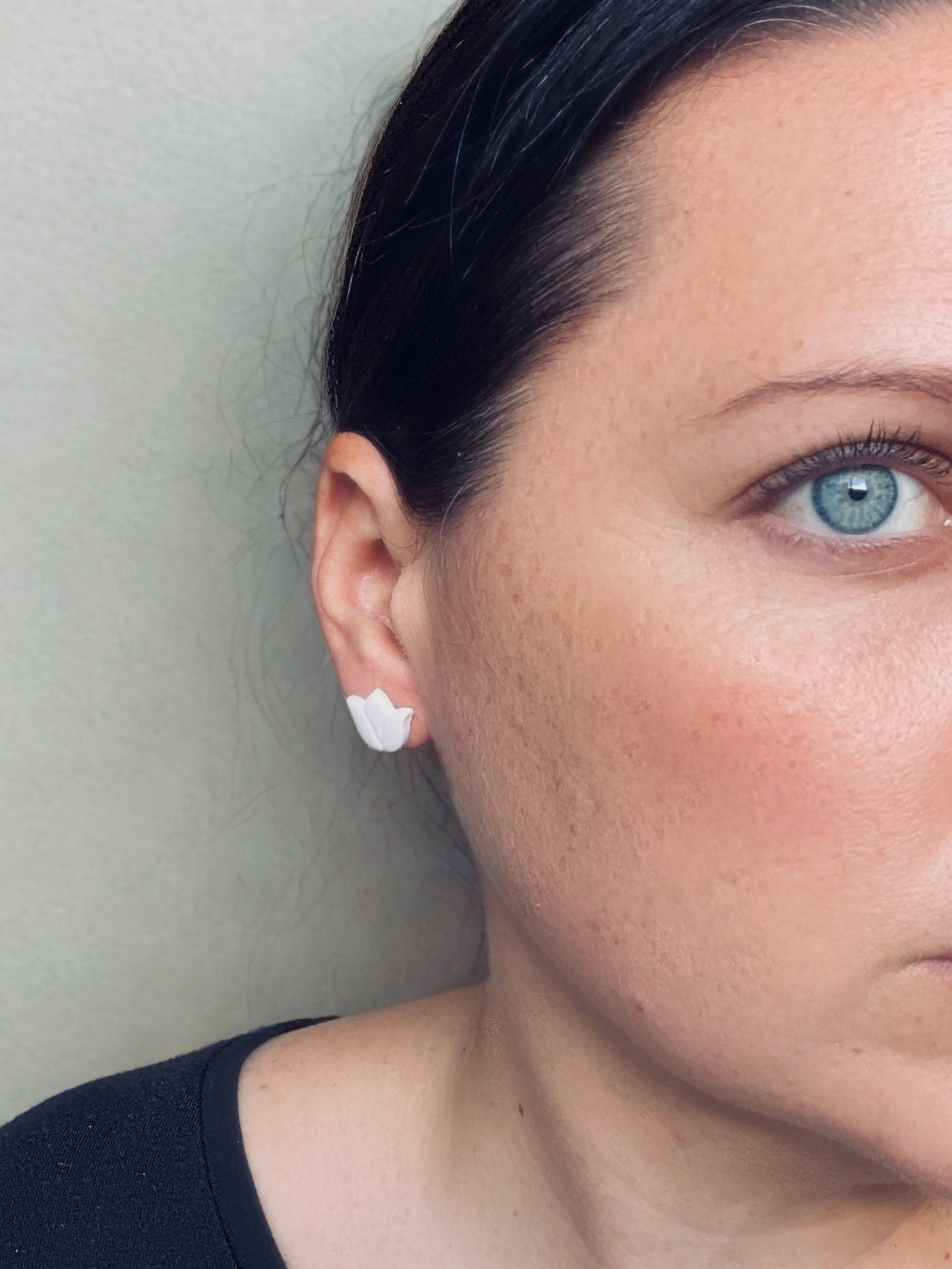 LOTUS STUDS