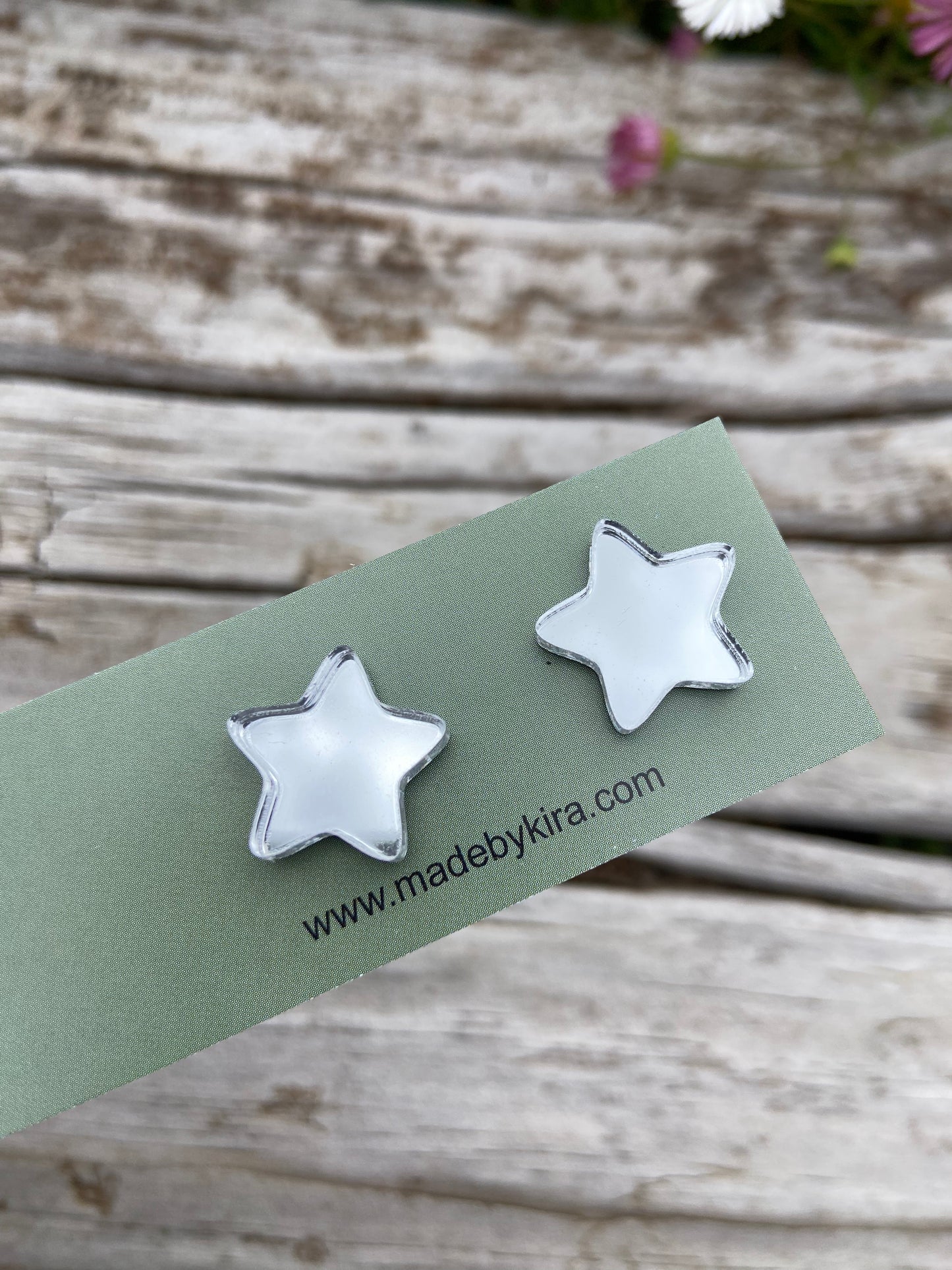 Silver mirror stars