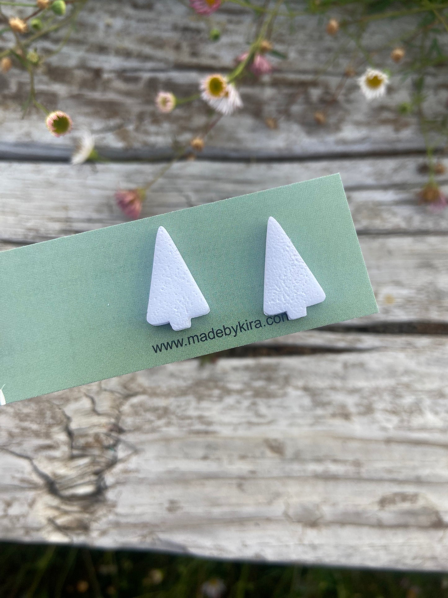 Textured tree studs- white