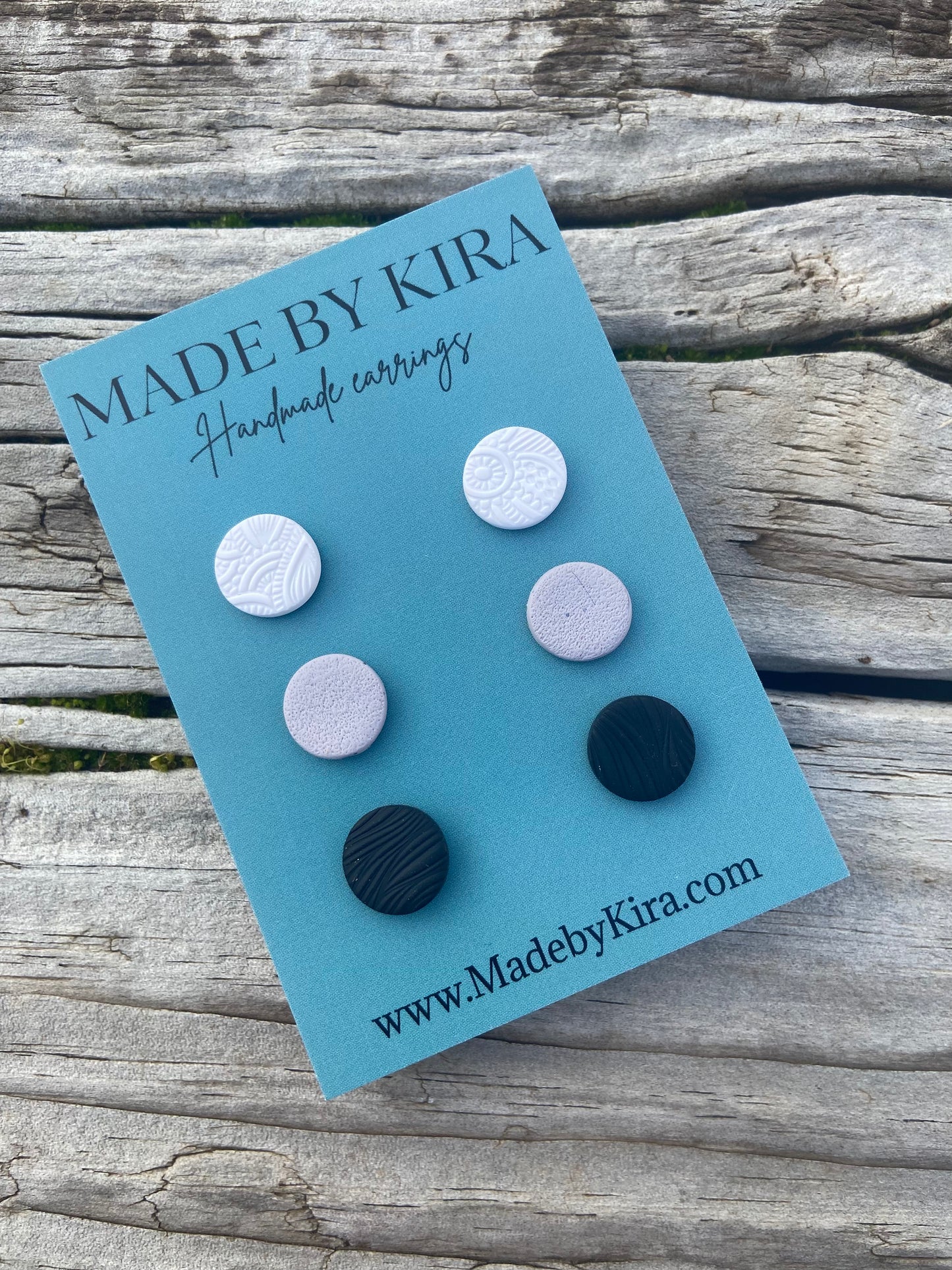 Stud pack- white, stone, black