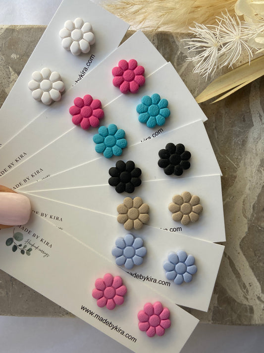 Small flower studs