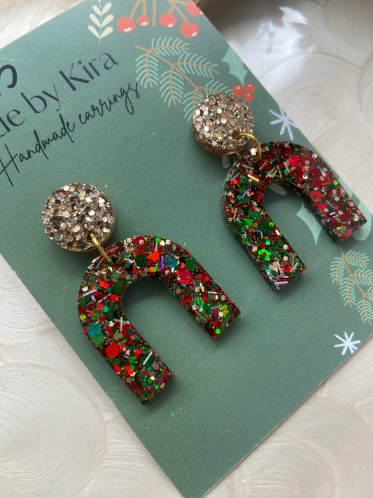 Christmas arch dangles