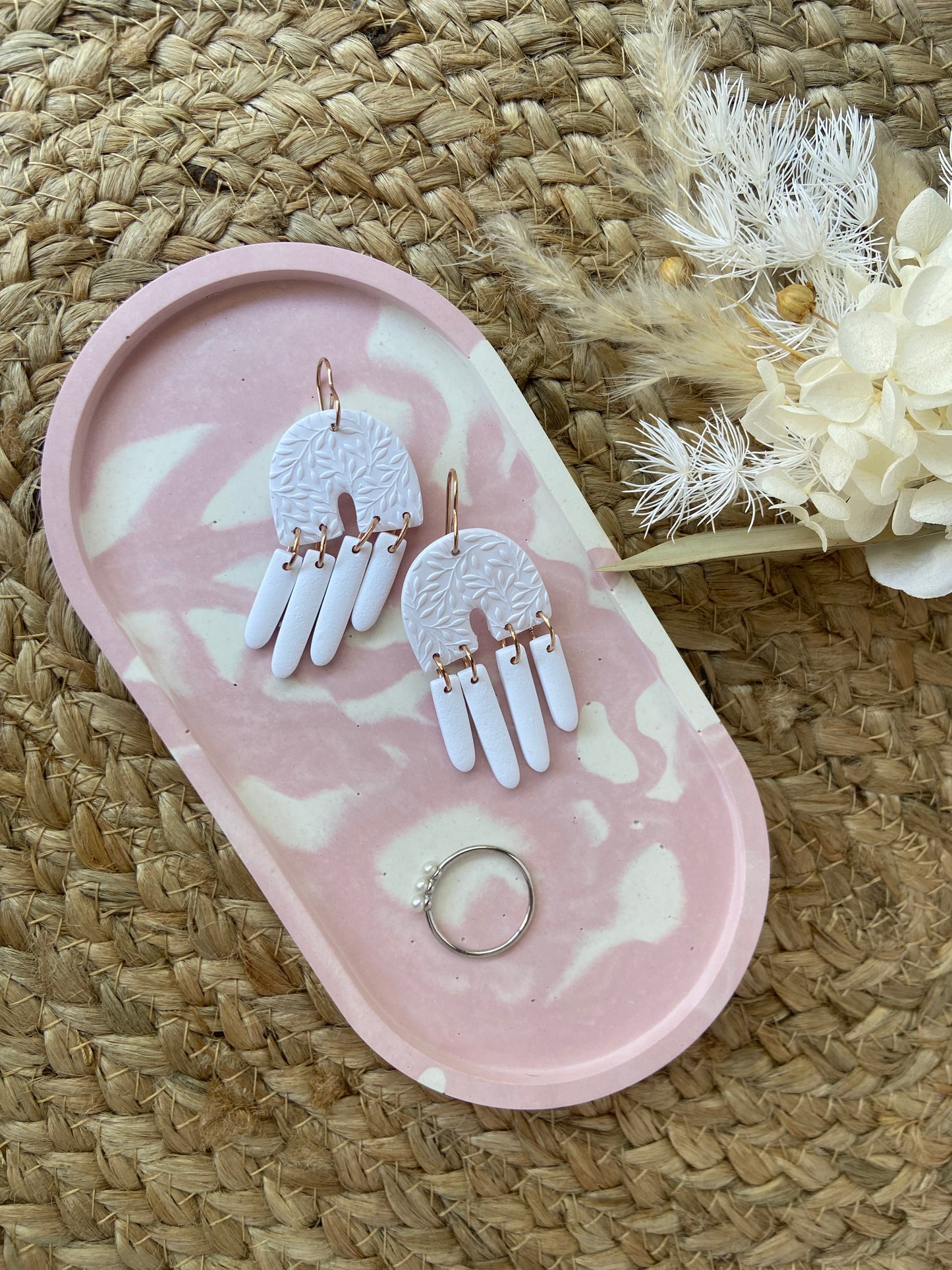 Rounded rectangular jewellery tray- strawberries and cream