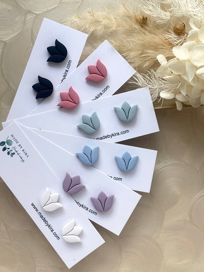 small lotus shapes stud earrings