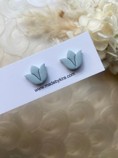 LOTUS STUDS